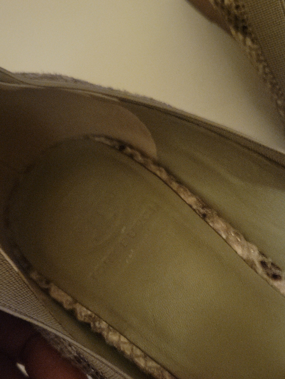 Tory Burch Women's Taupe Snakeskin Logo Ballet Flats - Picture 8 of 13